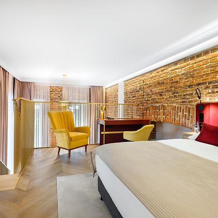 Golden Queen Deluxe Jacuzzi Apartments - Old Town クラクフ エクステリア 写真