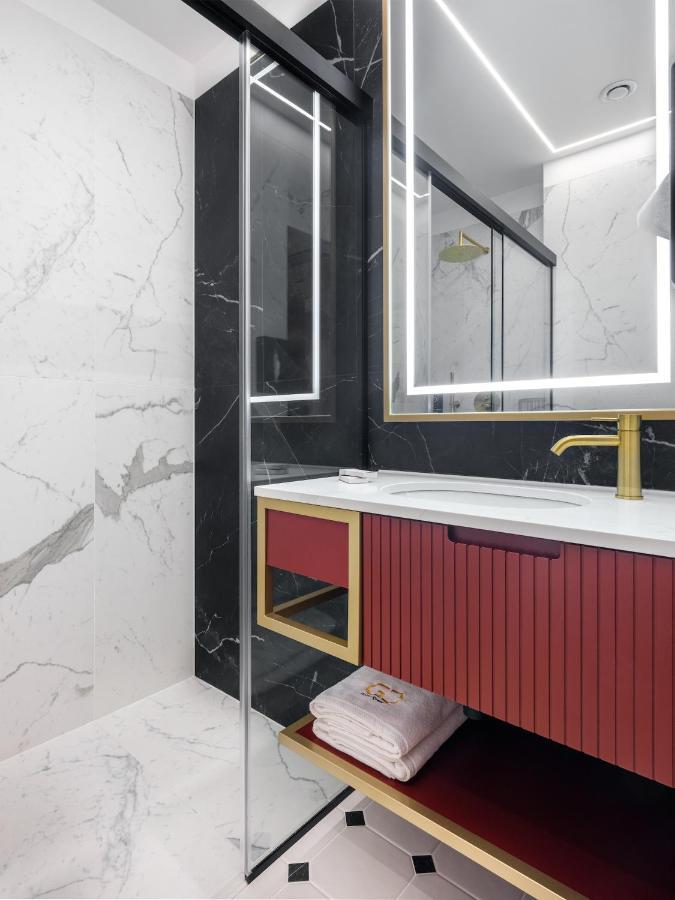 Golden Queen Deluxe Jacuzzi Apartments - Old Town クラクフ エクステリア 写真